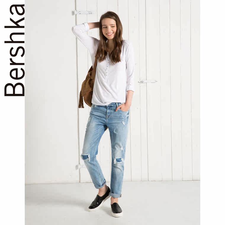 Bershka BSK 口袋装饰 T 恤衫 07538231