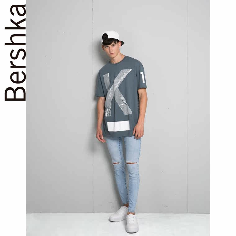 Bershka “Misunderstand”短袖 T 恤衫 08021130