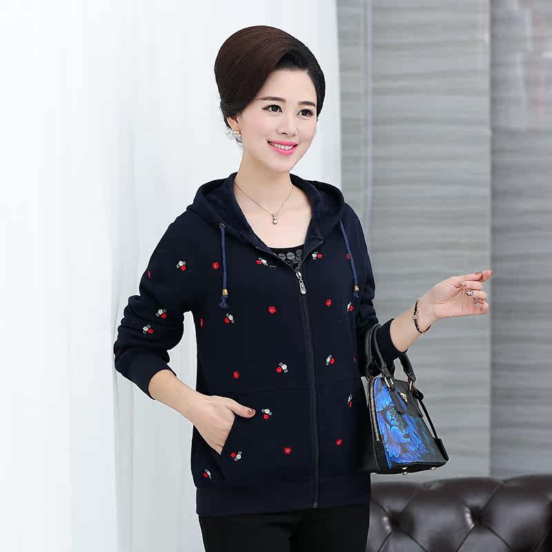 中老年人卫衣女春秋加绒连帽中年休闲绣花运动衫上衣妈妈秋装外套