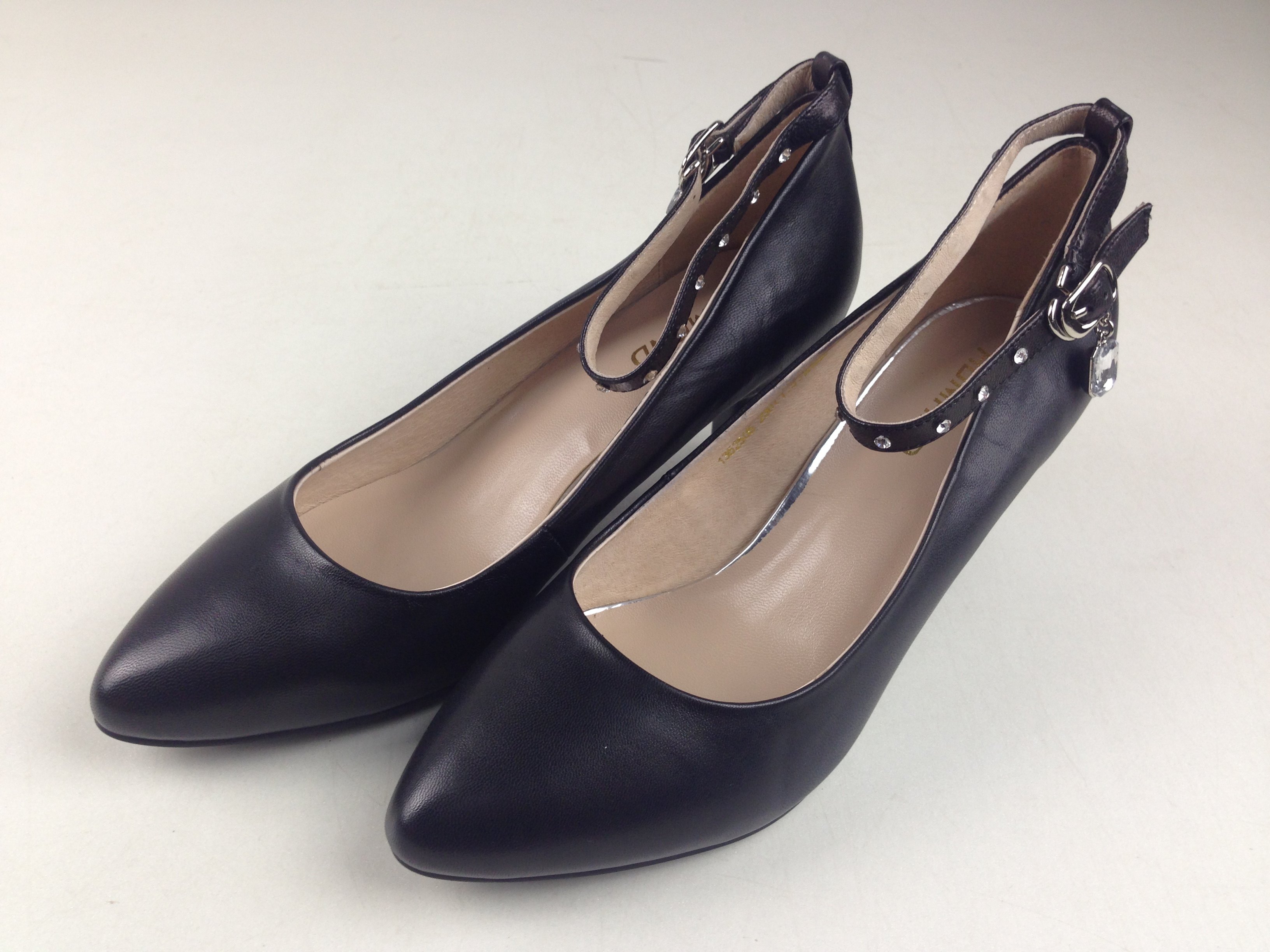 【亨达皮鞋】亨达女鞋 新款专柜正品高贵舒适女单鞋1352505