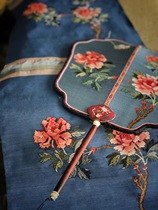 The collection of the Forbidden City Collection Light blue silk peony flower butterfly figure Ebony carved handle Group fan