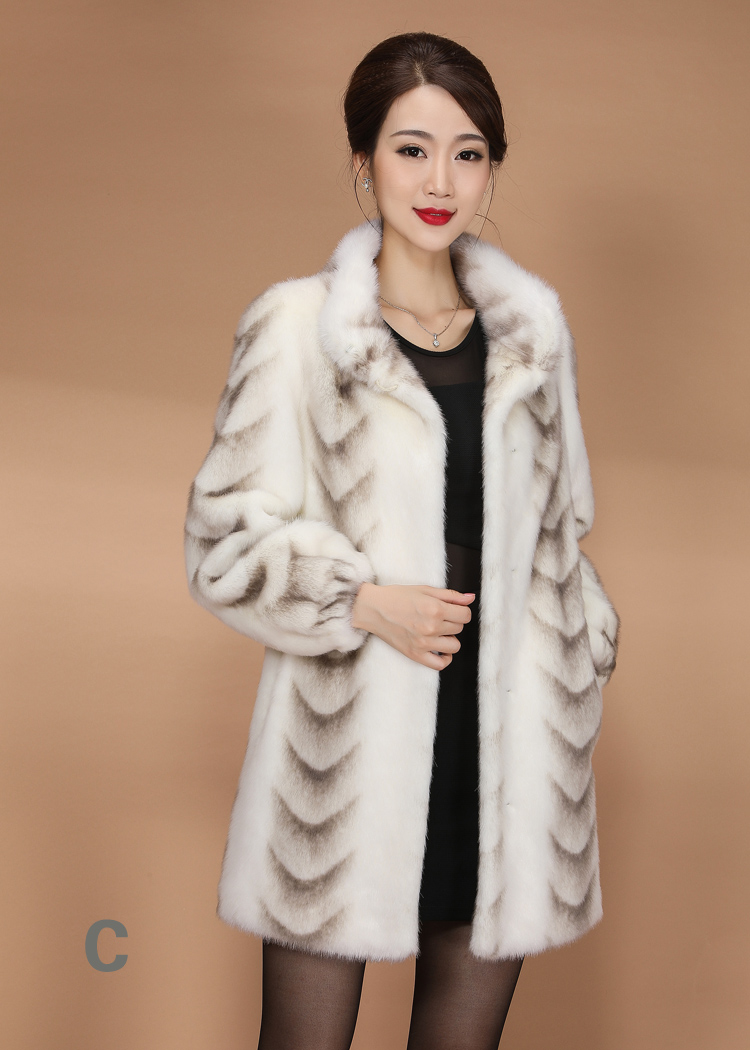 冬装海宁水貂毛皮草外套中老年妈妈装貂皮大衣女整貂中长款白色