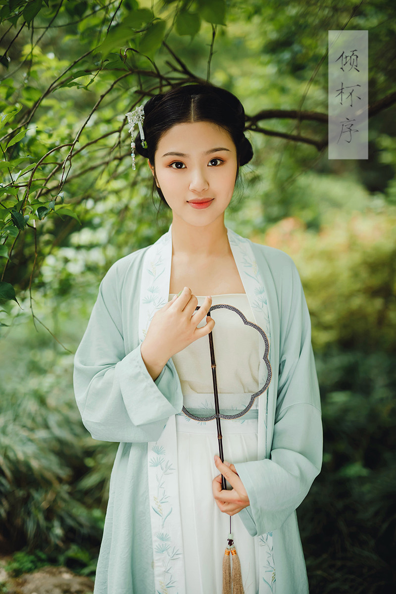 【松隐】倾杯序原创刺绣褙子齐腰套  汉服日常  女春夏装