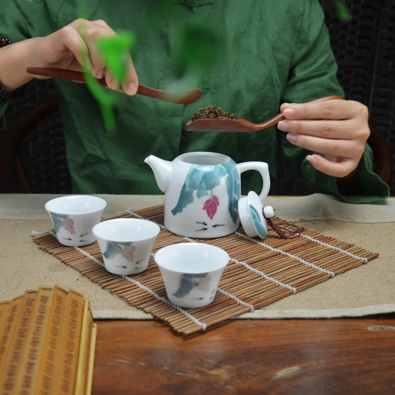 Tea sets a complete set of ceramic kung fu Tea set under the glaze color hand - made teapot six cups work home Tea gifts