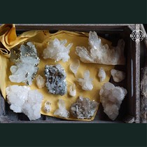 (Lin Instrumental) blonde crystal titanium crystal leopard white crystal pyrite small crowdstone active new product