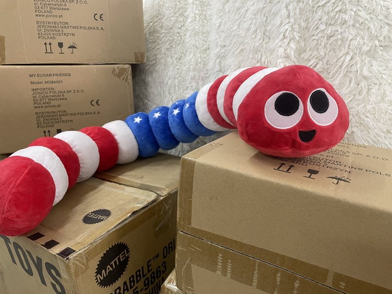 外贸出口欧美原单多彩可爱笑脸长长毛毛虫公仔毛绒玩具礼品