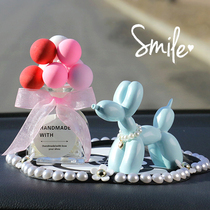 Shake-in-the-net red car pendulum Balloon Puppies Inlaid Drilling Vehicle Perfume Seat Crown Swing Accessories of the Throne Decorations Woman