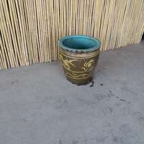 Old Porcelain Porcelain Pot Old Wine Jar Old Porcelain Jar Green Flower Porcelain Old oil cylinder Old vase Planted With Coarse Pottery Wine Vat