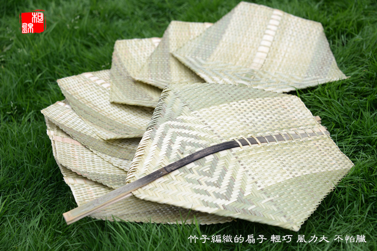 Q:在柯锦 竹木轩上买商品,有哪些支付方式?? A:网银支付、银联在线支付、货到付款、分期付款、快捷支付 Q:订单退货时效是多久 A:自订单签收次日起7日内(以快递公司的送货单上的签收日期为准)。 Q:如何补贴回寄运费? A:会员需选择快递方式将商品寄回,并支付快递费用,柯锦 竹木轩不接受平邮或以到付形式寄回包裹,柯锦 竹木轩将在退款时将运费或者补贴10元礼品卡至您的账户,运费补贴有期为1年。多张订单同一包裹寄回,仅补贴一次运费。柯锦 竹木轩有权对无正当理由多次退货或拒收商品的用户保留不再给予10元礼品卡