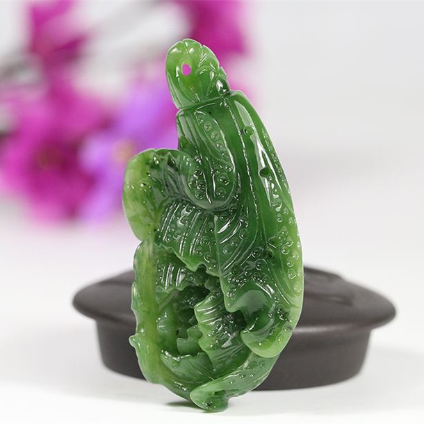 新疆和田玉碧玉吊坠 挂件毛衣链白菜招财女款独特 纯天然收藏正宗_7折