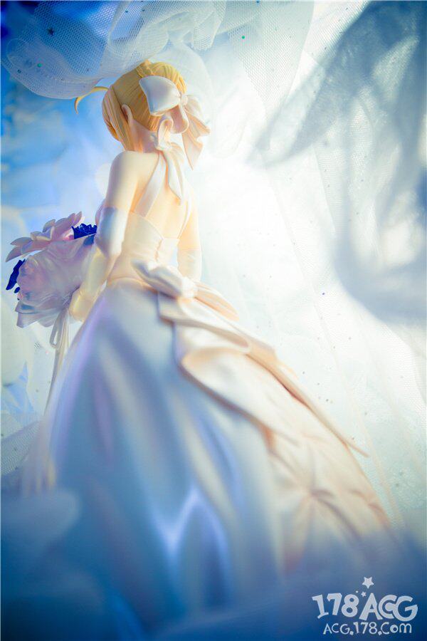 正版现货包邮 aniplex fate saber 婚纱 礼服 10th周年限定 手办