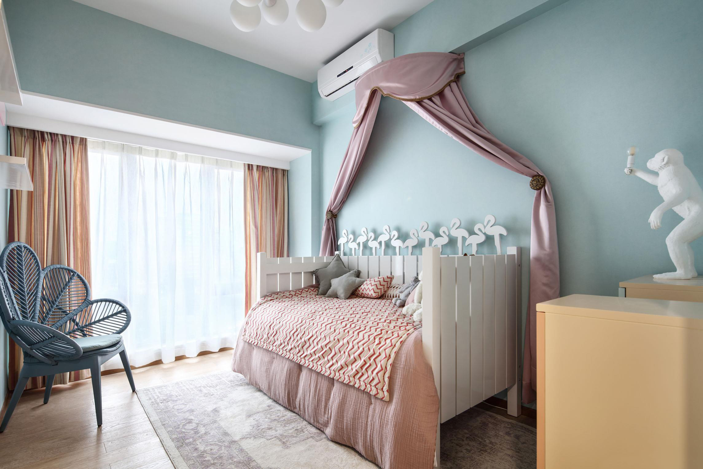 如何搭配女生卧房靓丽色,惊艳和谐不混杂