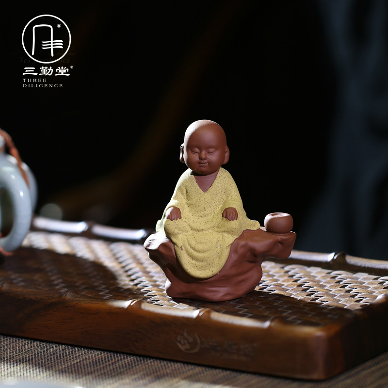 Three frequently hall creative purple sand tea pet furnishing articles zen Chinese playing mini monk tea tea accessories S06014