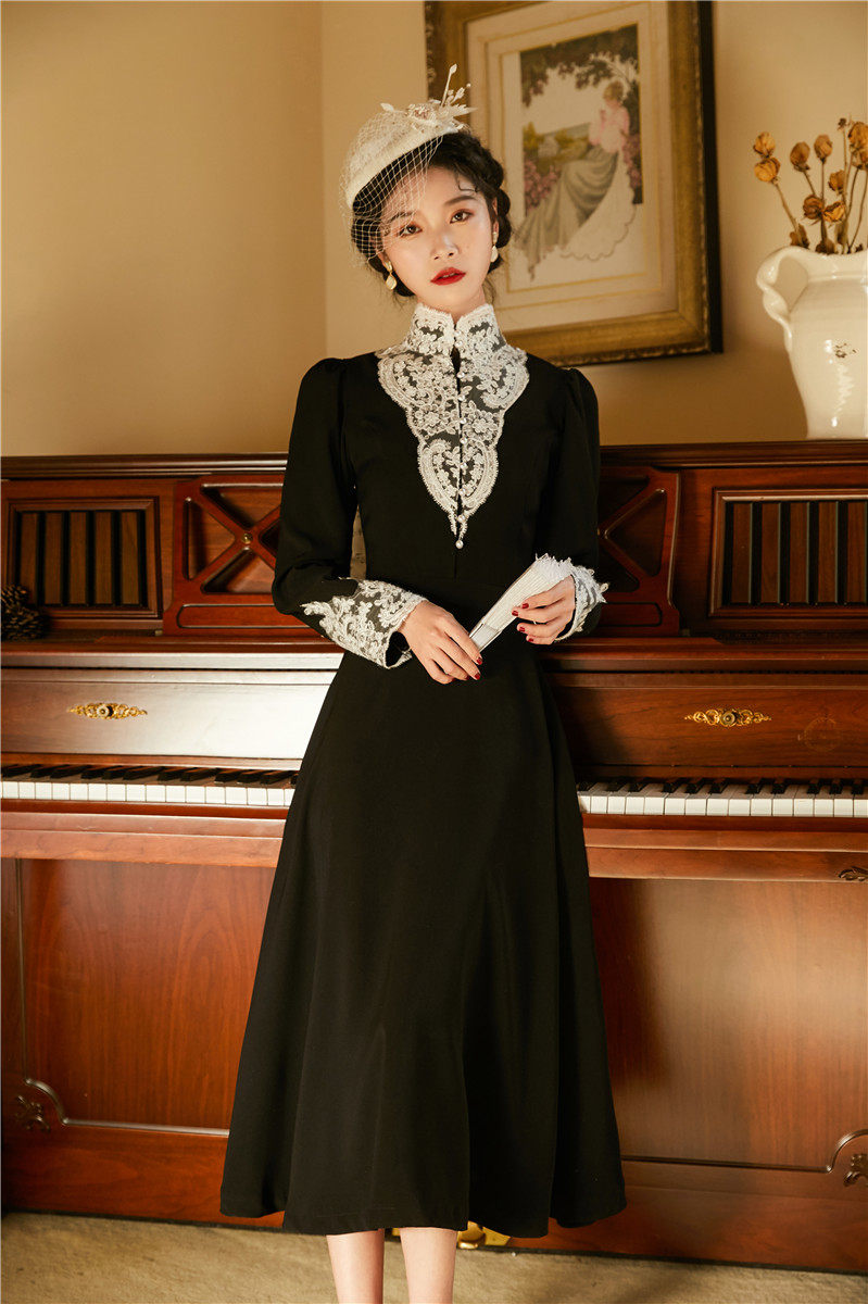 中世纪复古气质连衣裙修身礼服高领2019秋冬季新品