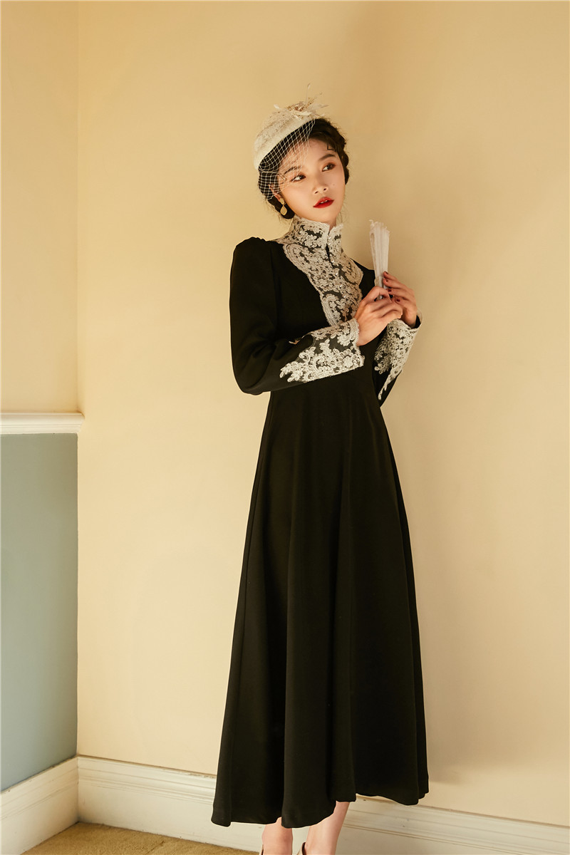 中世纪复古气质连衣裙修身礼服高领2019秋冬季新品