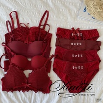 Japans new red Year of Life underwear bra set Lace sexy gathered without rims bridal festive bra