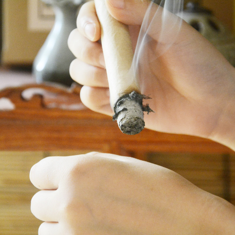 御道 三年35:1 14支清艾条手工蕲艾 再送14支艾条艾灸盒穴位图