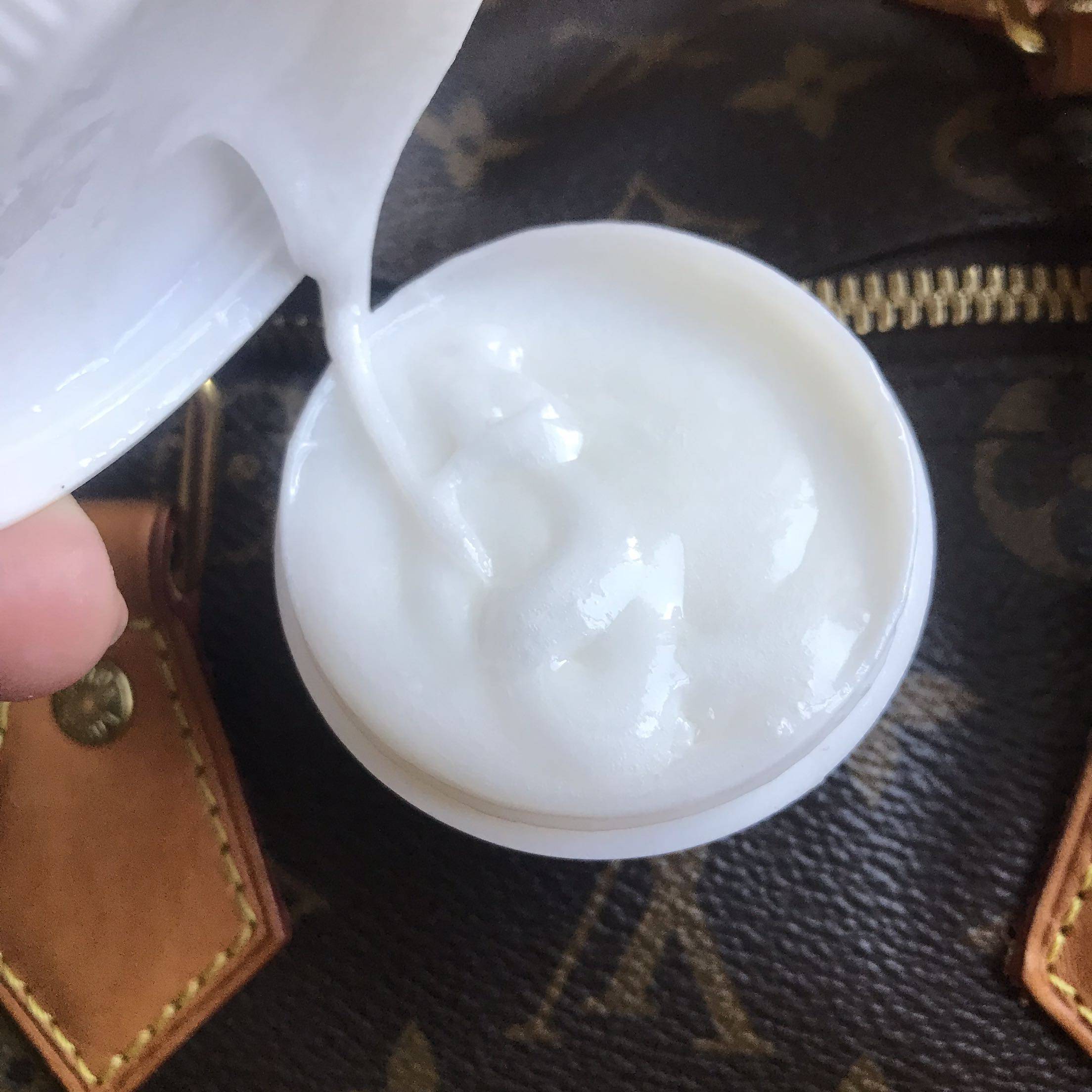 托仙奴美肤亮泽褪黑面霜白盒白色膏体保湿美容无盒祛班霜祛印50克