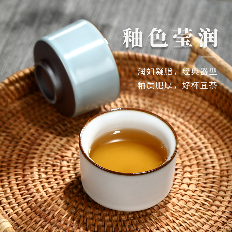 The Poly real scene between manual pressure hand cups kung fu masters cup large jingdezhen ceramics sample tea cup high - grade restoring ancient ways