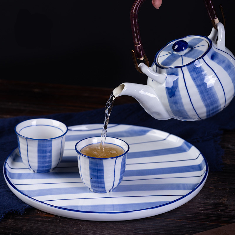 Poly real scene tea Chinese contracted household girder pot of high - end gifts ceramic teapot tea set of blue and white porcelain tea flower