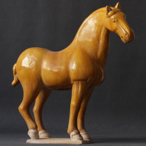 Antique Tang Sancai Ceramic Horse Pendings Do Old Jingli Mustang Antiques Collection Bogu Art Hotel Soft Dress