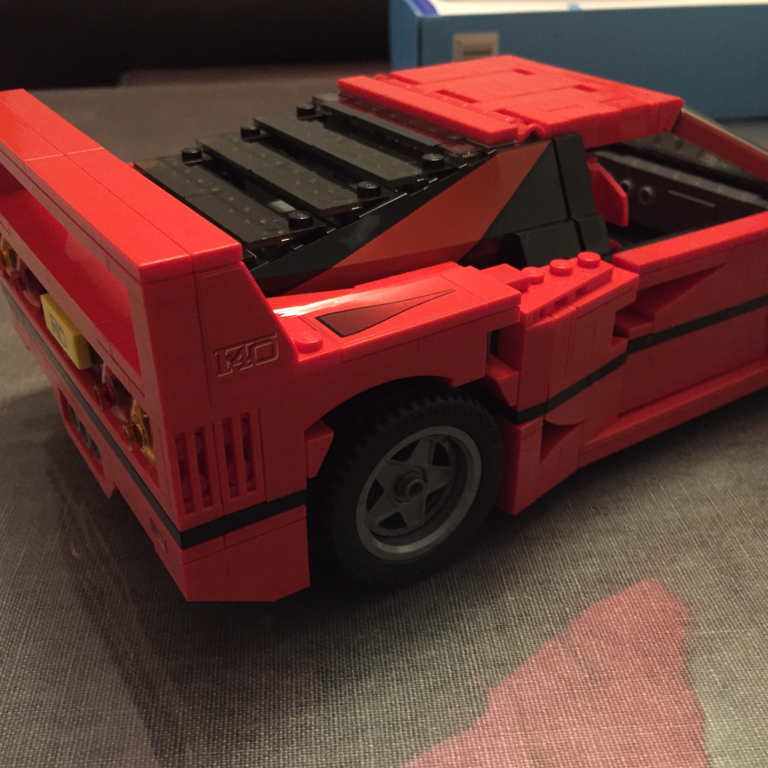 「晒单」乐高 正品 创意系列 10248 法拉利 f40 车模 小编的第一个