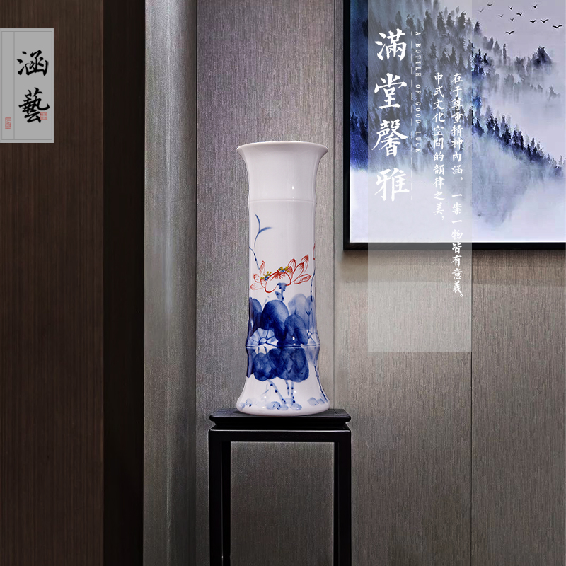 Jingdezhen blue and white porcelain painting Chinese checking flower vase furnishing articles sitting room porch decoration ceramics handicraft