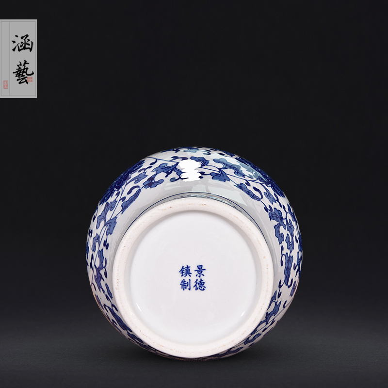 Blue and white porcelain of jingdezhen ceramics bound lotus flower grain black mushroom bottles of new Chinese style flower arrangement sitting room adornment handicraft furnishing articles