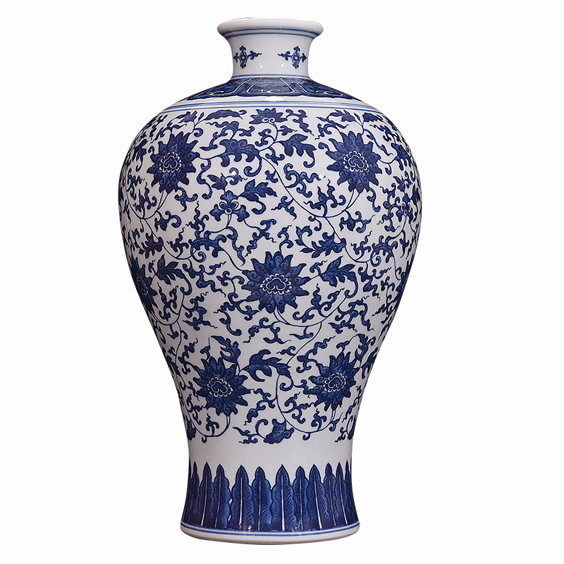 Hand - made antique blue and white porcelain of jingdezhen ceramics name plum bottle of flower arranging the sitting room of Chinese style decoration gifts TV ark, furnishing articles