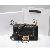 Shanghai guests for the evacuation of the cupboards Qingkura Outlets Ouelts Flagship Special Price Shop Ole Pet Small Balsamic Wind Bag