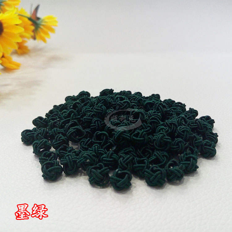 广西来宾 ID526866 : 东西很漂亮,卖家服务态度很好,下次还来。 评论时间:2019年02月13日 内蒙古鄂尔多斯 ID633383 : 卖家人很好 这个还没用 看包装应该不错 评论时间:2019年02月13日 江西宜春 ID621185 : 大孔菠萝结线圈纽扣结手工编织手绳项链配件DIY饰品中国结线材料很漂亮,发货及时,包装完好, 评论时间:2019年02月13日