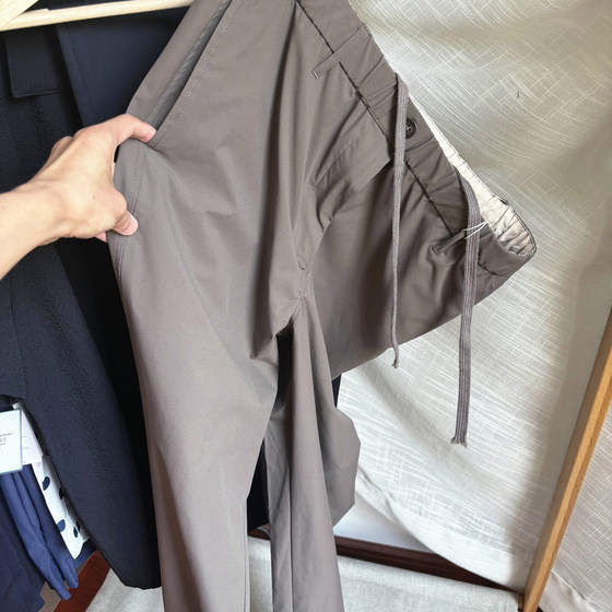 Ultra-light and thin!!Summer thin style!! Men's solid color slim casual ties and trousers
Ultra-light and thin!!Summer thin style!! Men's solid color slim casual ties and trousers