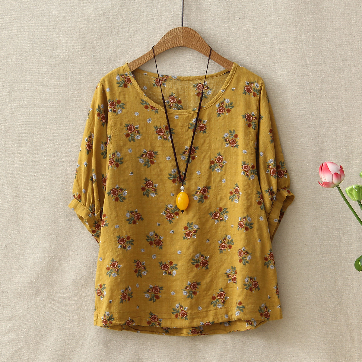 夏季新款文艺复古小碎花印花t恤圆领宽松棉麻短袖薄打底上衣女潮