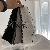 Stroke cold wind girl underwear antibacterial girls women sexy charming middle low waist Japanese black and white breifs