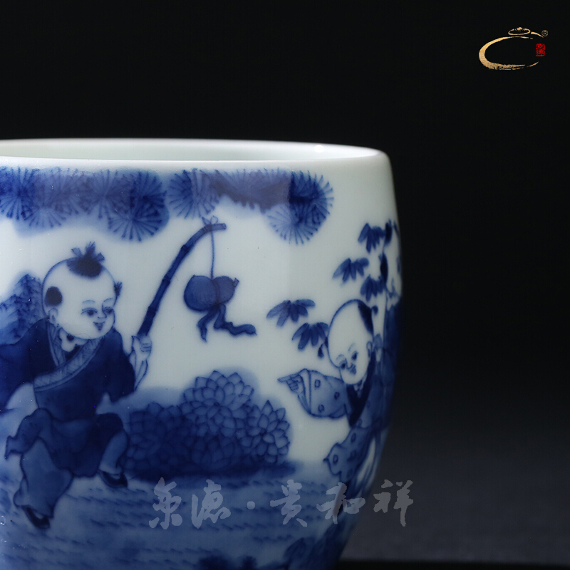 Jingdezhen blue and white merrily merrily and cheung kung fu tea cups cup pure manual master cup single CPU hand - made sample tea cup