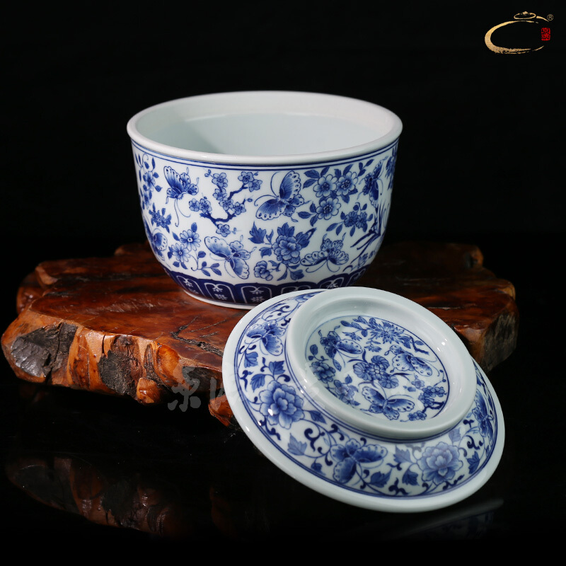 Blue and white recent jing DE and auspicious ceramic tea pot pot jingdezhen checking ceramic POTS