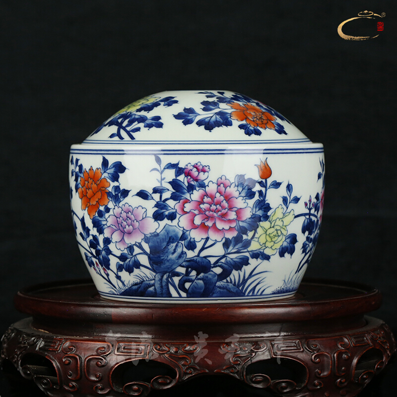 Beijing DE tea ware and auspicious jingdezhen ceramics by hand to wake POTS are scattered receives receives a pipe color peony tank