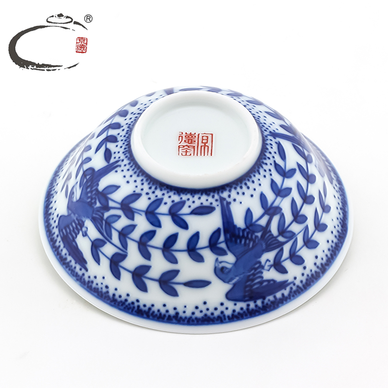 Jingdezhen blue and white porcelain and auspicious of the four seasons changchun cup hand - made kung fu tea cup sample tea cup tea bowl