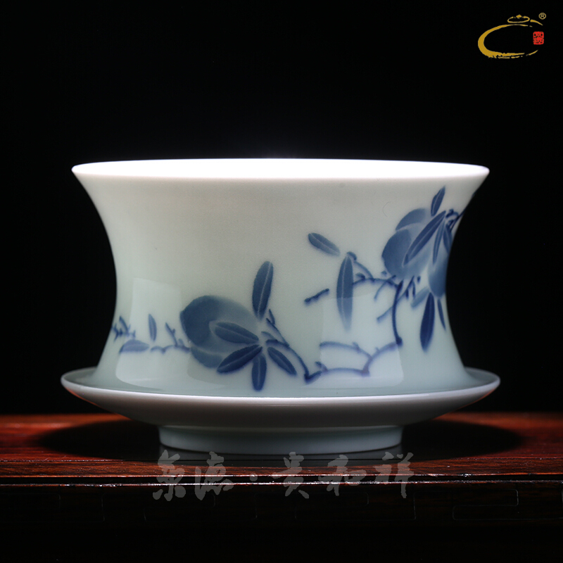 Jing DE auspicious manual hand - made esteeming harmony of blue and white peach delight in tureen jingdezhen ceramic tea cup three worship the bowl