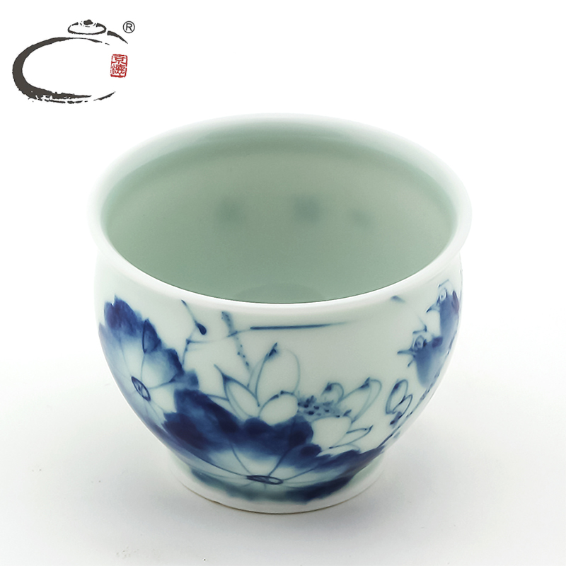 And auspicious jing DE collection jingdezhen blue And white lotus rhyme cup hand - made ceramic kung fu tea cup sample tea cup bowl