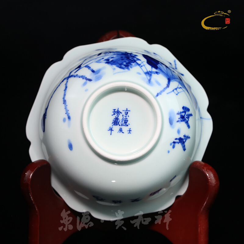 Jing DE and auspicious jingdezhen ceramic kung fu tea set manual hand - made only three bowl of blue and white lotus pond habitat double tureen cup