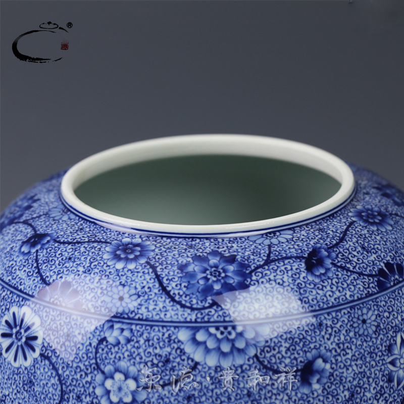 Beijing 's master of jingdezhen blue and white window and auspicious scenery caddy fixings hand - made ceramic wake tea sealed storage tank