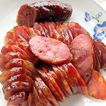 Open bags of ready-to-eat snacks cooked sausage cooked sausage Sichuan authentic specialties Handmade wide-style spiced not spicy