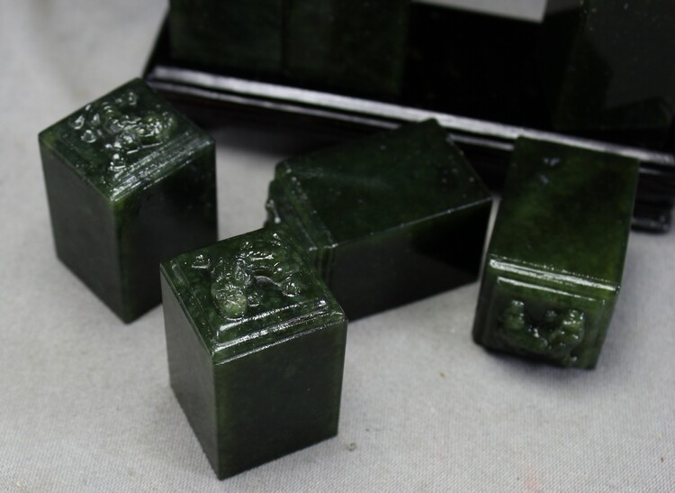 3cm丹东墨绿冻石印章批发书画闲章篆刻石章料自产自销可定制尺寸