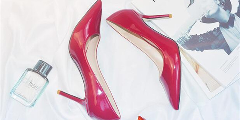 男人喜欢女人穿高跟鞋,你造吗?_销得好时尚头