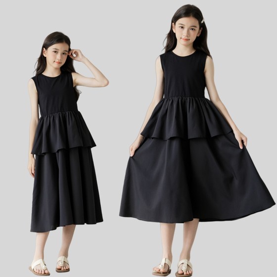 Girls summer dress 2025 new Korean vest dress fashionable mother and daughters mid-length children's cake princess skirt
Girls summer dress 2025 new Korean vest dress fashionable mother and daughters mid-length children's cake princess skirt