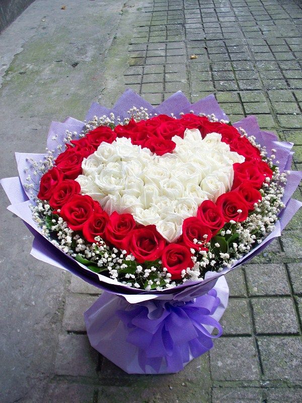 99朵红玫瑰花生日成都鲜花速递宜宾郫县双流温江重庆绵阳攀枝花店