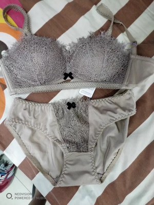 质量很好，穿着也舒服。挺不错的呢。