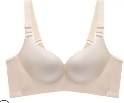 宝贝真的很不错，穿上效果很好，厚度也刚刚好，价格也实惠。无钢圈真的很好穿，试过了才评价的哦！刚才下水洗过了，没有发现褪色或者出现洗出来黄色的水的情况。喜欢的亲们赶快下手哦。祝卖家生日兴隆哦