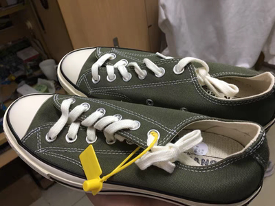 舒适感不错，颜色挺正的，质量还不错。